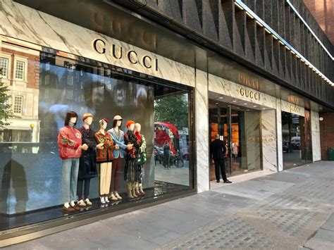 gucci shops in colombia